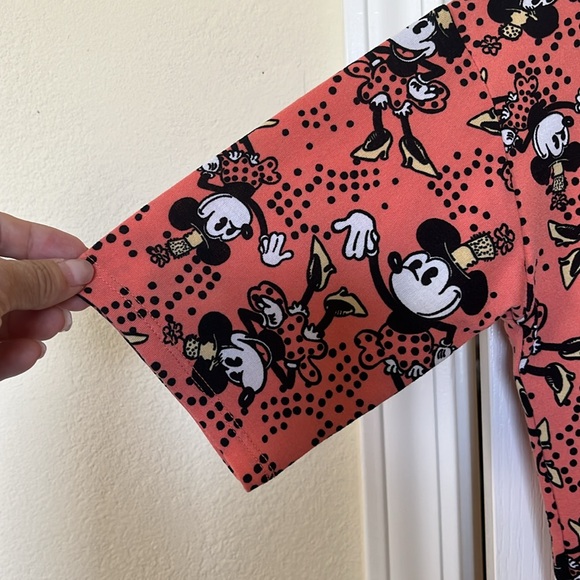 Classic Minnie Mouse Lula Roe Top Size Small - Picture 5 of 8